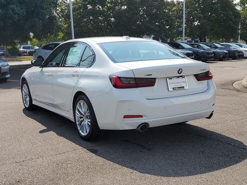 Used 2023 BMW 330i xDrive Sedan w/ Driving Assistance Package AWD/4WD image 3