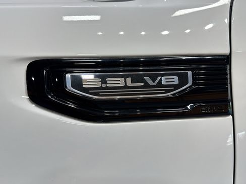 Used 2022 GMC Sierra 1500 Elevation AWD/4WD image 10