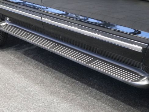 Used 2005 Ford Excursion Limited image 55