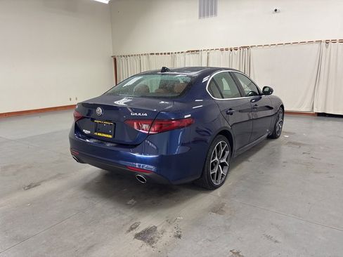 Used 2020 Alfa Romeo Giulia Ti w/ Active Blind Spot Package image 8