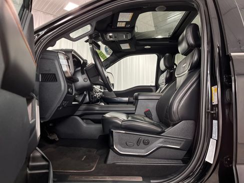 Used 2024 Ford F250 Platinum AWD/4WD image 9