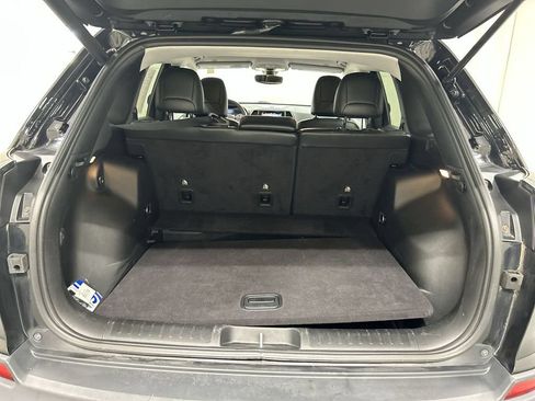Used 2019 Jeep Cherokee Limited AWD/4WD image 21