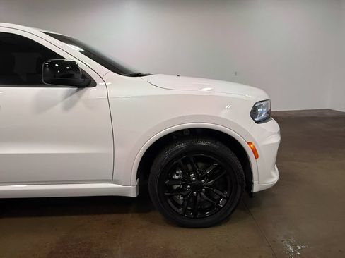 Used 2025 Dodge Durango GT AWD/4WD image 31