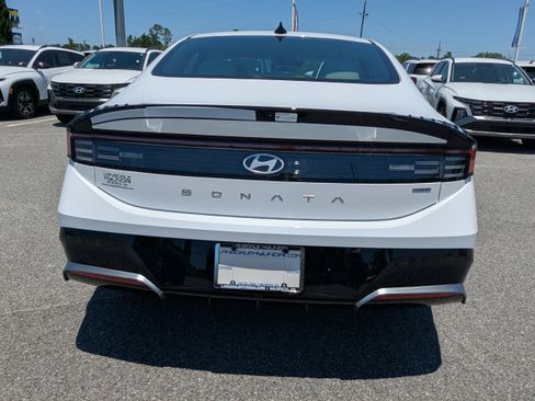 New 2025 Hyundai Sonata SEL FWD image 4