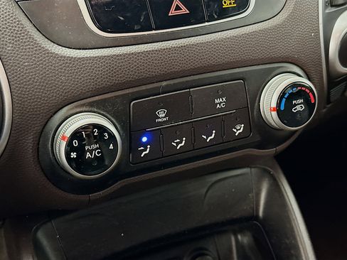 Used 2011 Hyundai Tucson GLS FWD image 22