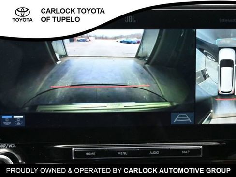 Used 2022 Toyota Highlander Platinum image 11