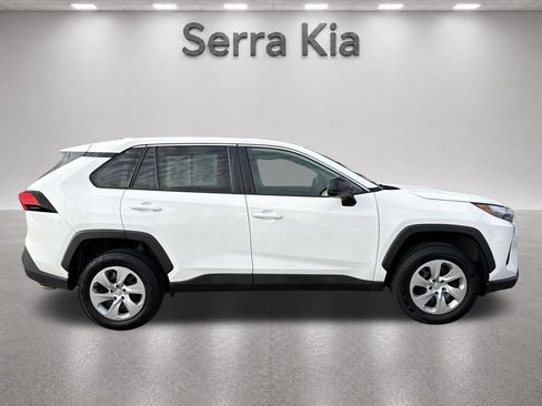 Used 2023 Toyota RAV4 LE FWD image 5