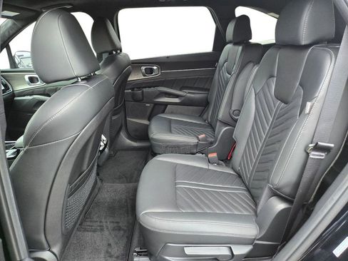Certified 2025 Kia Sorento SX Prestige AWD/4WD image 20