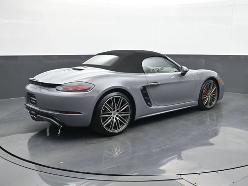 Certified 2025 Porsche 718 Boxster S RWD image 16
