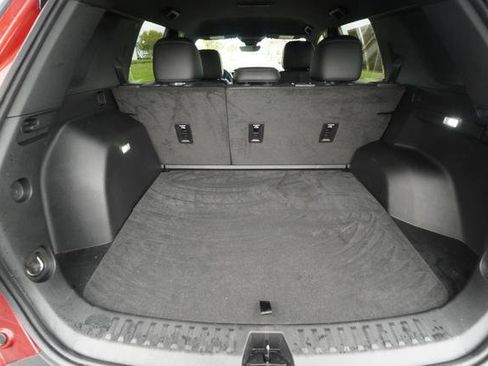 Used 2025 Chevrolet Equinox LT w/ Convenience Package II image 34