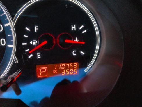 Used 2010 Nissan Altima 2.5 S FWD image 12