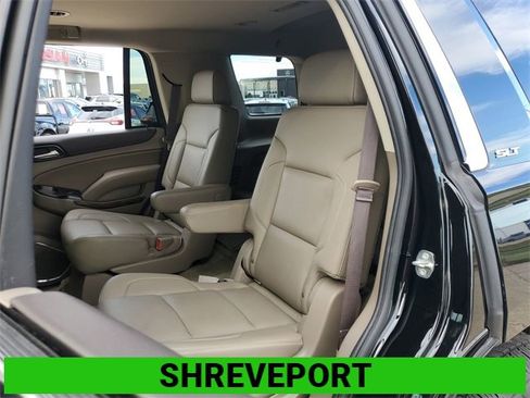 Used 2017 GMC Yukon SLT w/ HD Trailering Package image 25