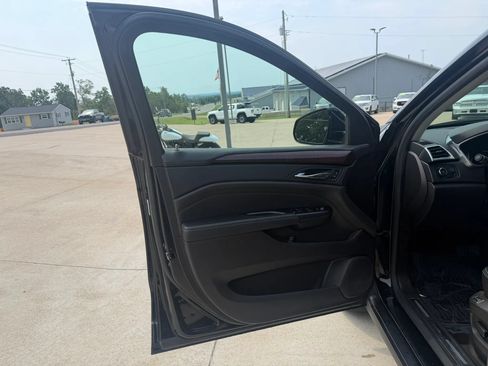 Used 2016 Cadillac SRX Premium FWD image 12