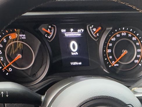 Used 2024 Jeep Wrangler Sport S image 34