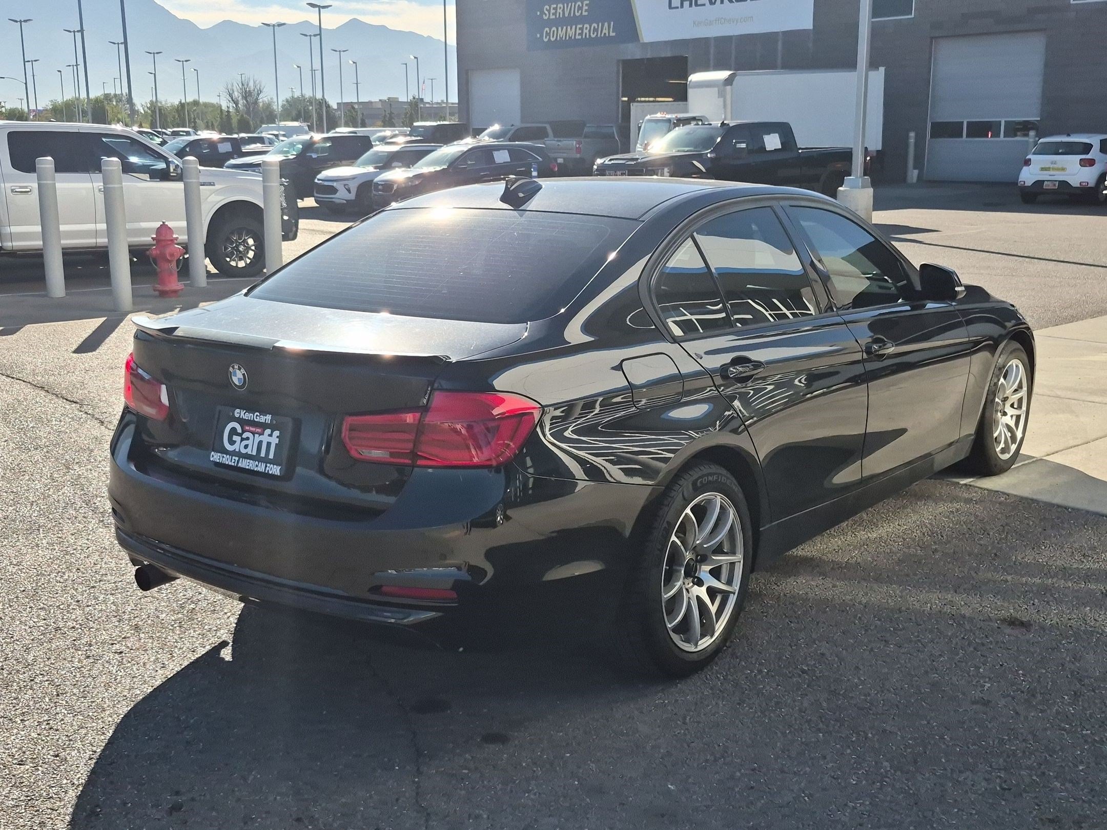 Used 2016 BMW 328i Sedan RWD image 3