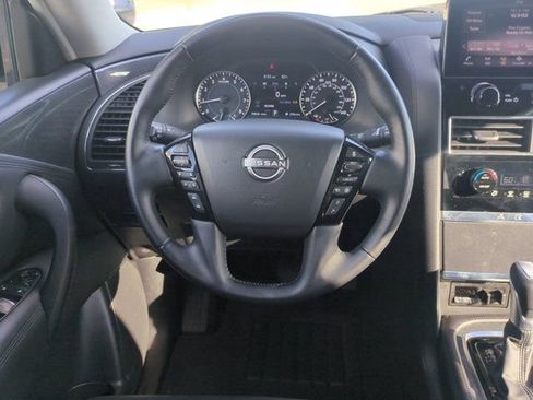Used 2024 Nissan Armada SV AWD/4WD image 17