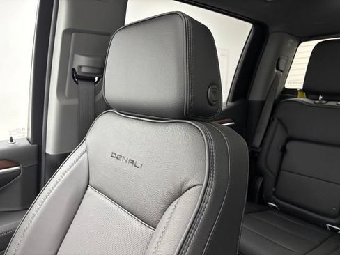 New 2026 GMC Sierra 1500 Denali w/ Denali Reserve Package AWD/4WD image 44