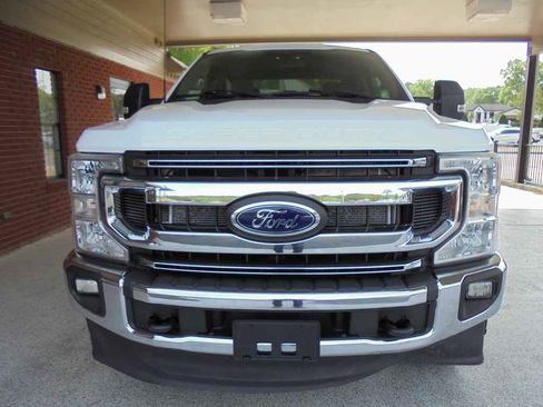 Used 2022 Ford F250 XLT w/ XLT Value Package image 3