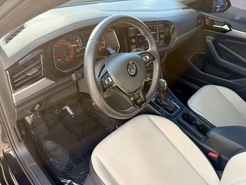 Used 2020 Volkswagen Jetta R-Line FWD image 23
