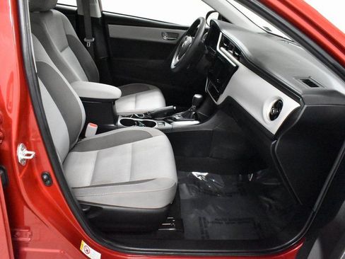 Used 2019 Toyota Corolla LE image 14