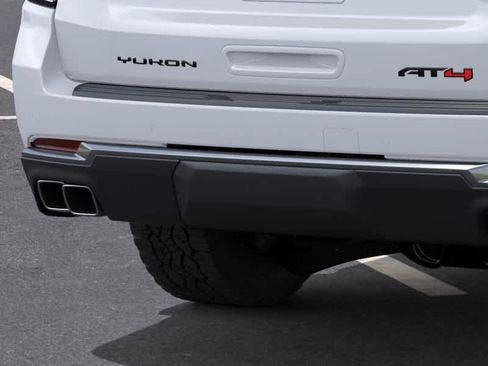 New 2026 GMC Yukon AT4 w/ AT4 Premium Package AWD/4WD image 14