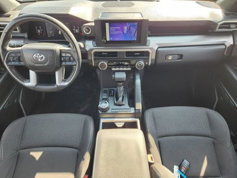 Used 2025 Toyota 4Runner SR5 AWD/4WD image 2
