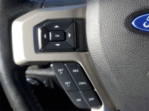 Used 2019 Ford F150 Lariat image 13