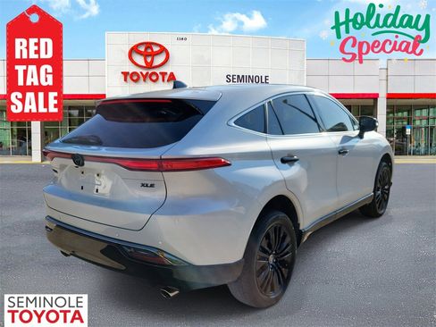 Used 2024 Toyota Venza Nightshade image 3