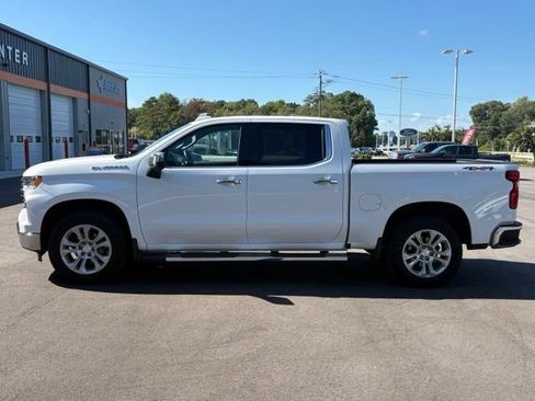 Used 2023 Chevrolet Silverado 1500 LTZ AWD/4WD image 2