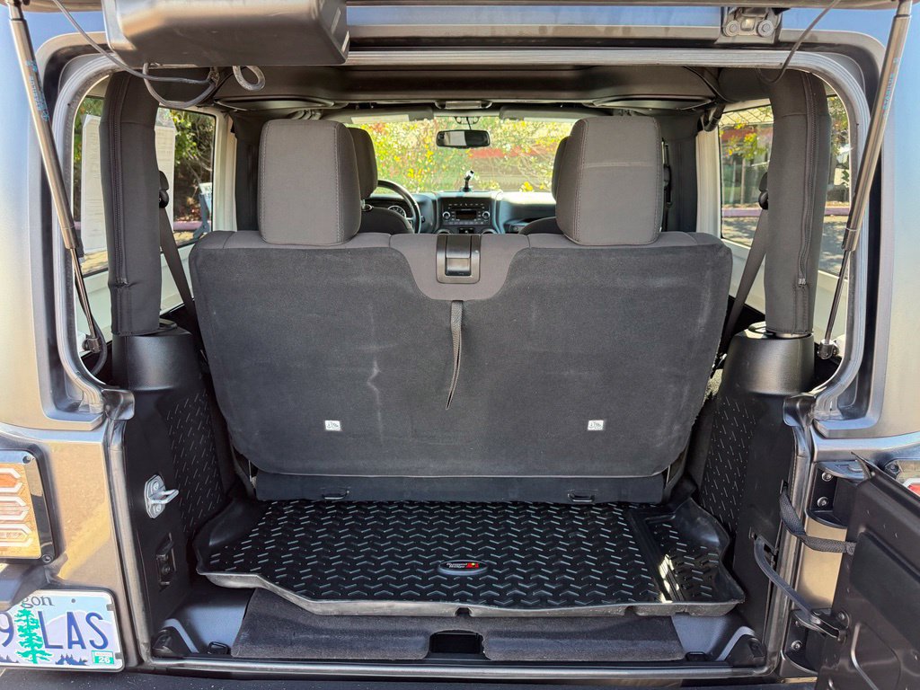 Used 2017 Jeep Wrangler Sport w/ Quick Order Package 24S AWD/4WD image 10