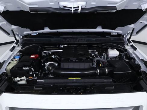 Used 2024 Nissan Frontier SV w/ SV Convenience Package image 33