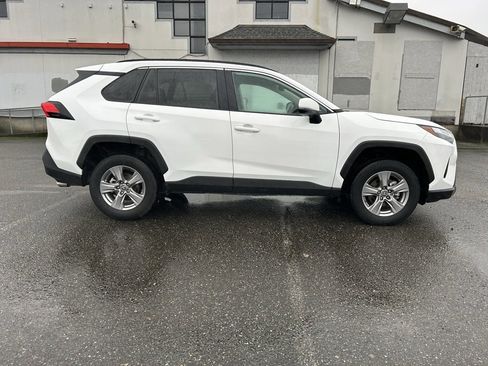 Certified 2025 Toyota RAV4 XLE w/ Convenience Package image 4