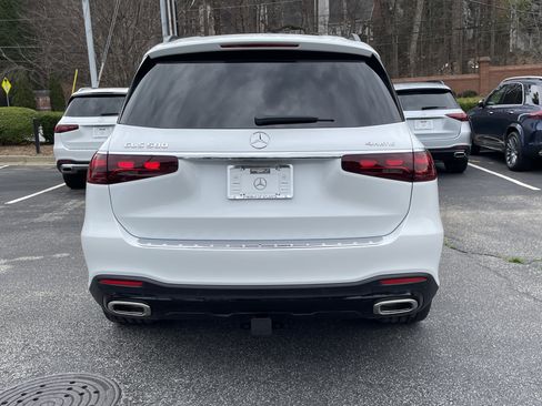 New 2026 Mercedes-Benz GLS 580 GLS 580 4MATIC SUV image 7