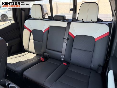 Used 2024 GMC Canyon AT4X AWD/4WD image 32