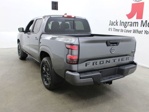 New 2026 Nissan Frontier SV w/ SV Convenience Package AWD/4WD image 3