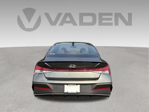 New 2026 Hyundai Elantra SEL Sport FWD image 4