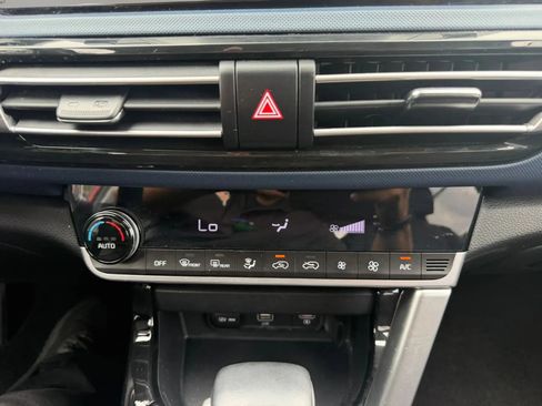 Used 2023 Kia Seltos S AWD/4WD image 19
