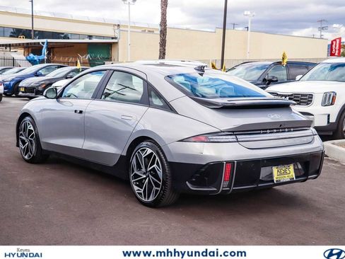 Used 2024 Hyundai Ioniq 6 SEL RWD image 2