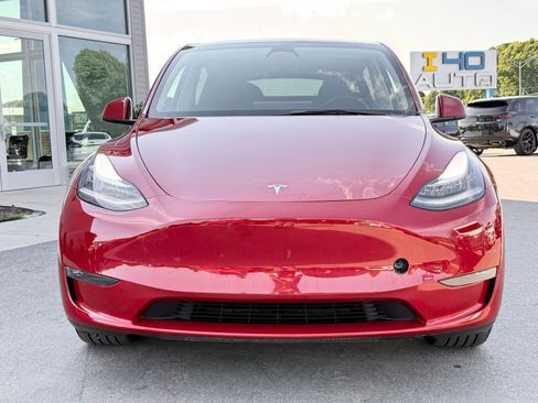 Used 2023 Tesla Model Y Long Range AWD/4WD image 3