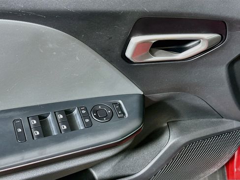 Used 2025 Kia K4 FWD image 15
