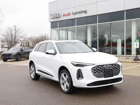 New 2025 Audi Q5 2.0T Premium Plus image 1