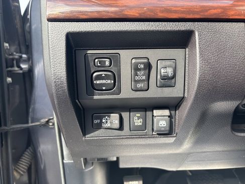 Used 2014 Toyota Tundra Limited w/ Limited Premium Package image 62