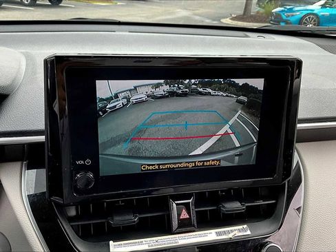 Used 2023 Toyota Corolla Cross L image 25