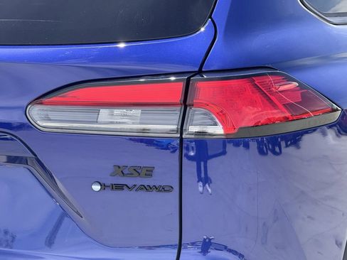 Used 2025 Toyota Corolla Cross AWD Hybrid w/ Convenience Package image 10