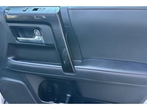 Used 2021 Toyota 4Runner Venture AWD/4WD image 20