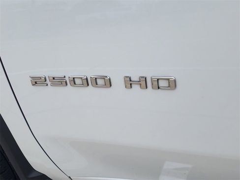 Used 2024 Chevrolet Silverado 2500 LT image 9