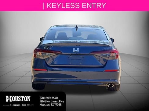 Used 2025 Honda Civic Sport image 5