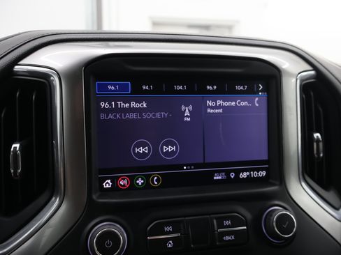 Used 2019 Chevrolet Silverado 1500 LT w/ True North Edition AWD/4WD image 43