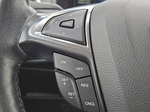 Used 2022 Ford Edge Titanium image 29