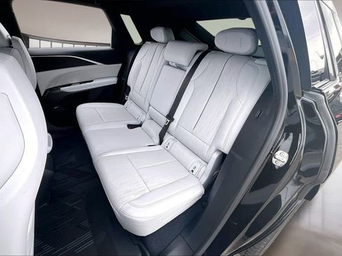 New 2026 Cadillac Lyriq Sport w/ LPO, Floor Liner Package image 10